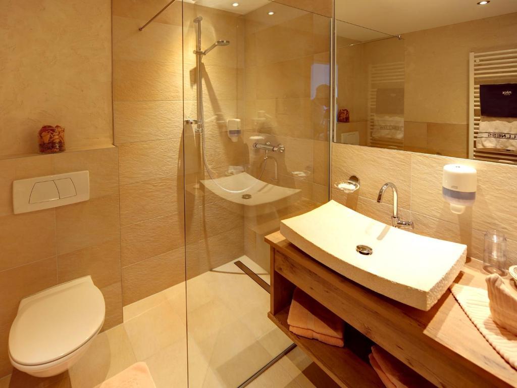 Hotel Roeck Garni Fiss Phòng bức ảnh